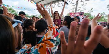 EN SIMULTÁNEO: Celebran Día de Reyes en 100 comunidades de QR