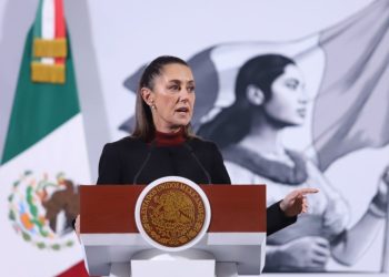 “SON HÉROES Y HEROÍNAS”: Exige Sheinbaum respeto a migrantes mexicanos en EU