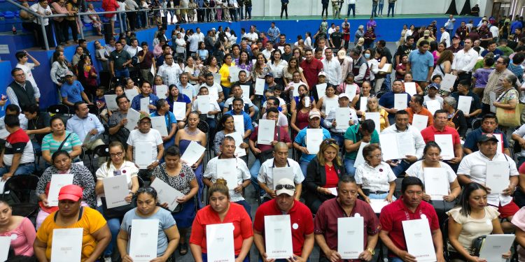 Entregan 488 títulos de propiedad en Solidaridad